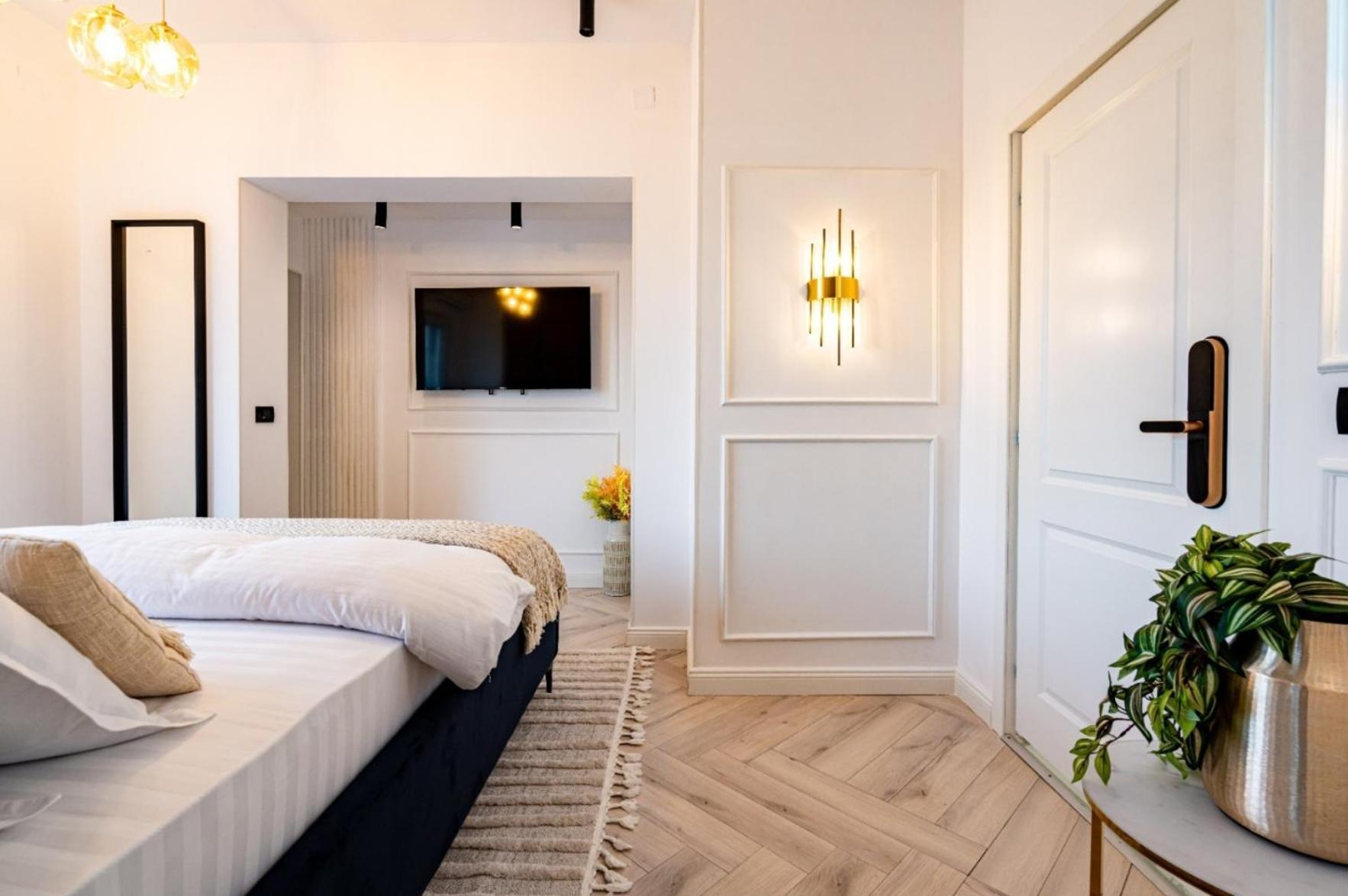 Royal - Luxury Apartment B - Old City - Victoriei Bucarest Exterior foto